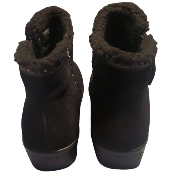 SKECHERS Size 8.5 Jumper Sweet Stud Shoes Black Suede Zip Ankle Sherpa Trim Boot - Picture 3 of 8